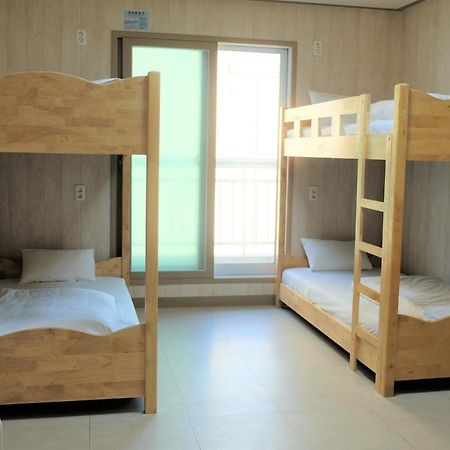 ג'אונג'ו One Percent Hostel מראה חיצוני תמונה