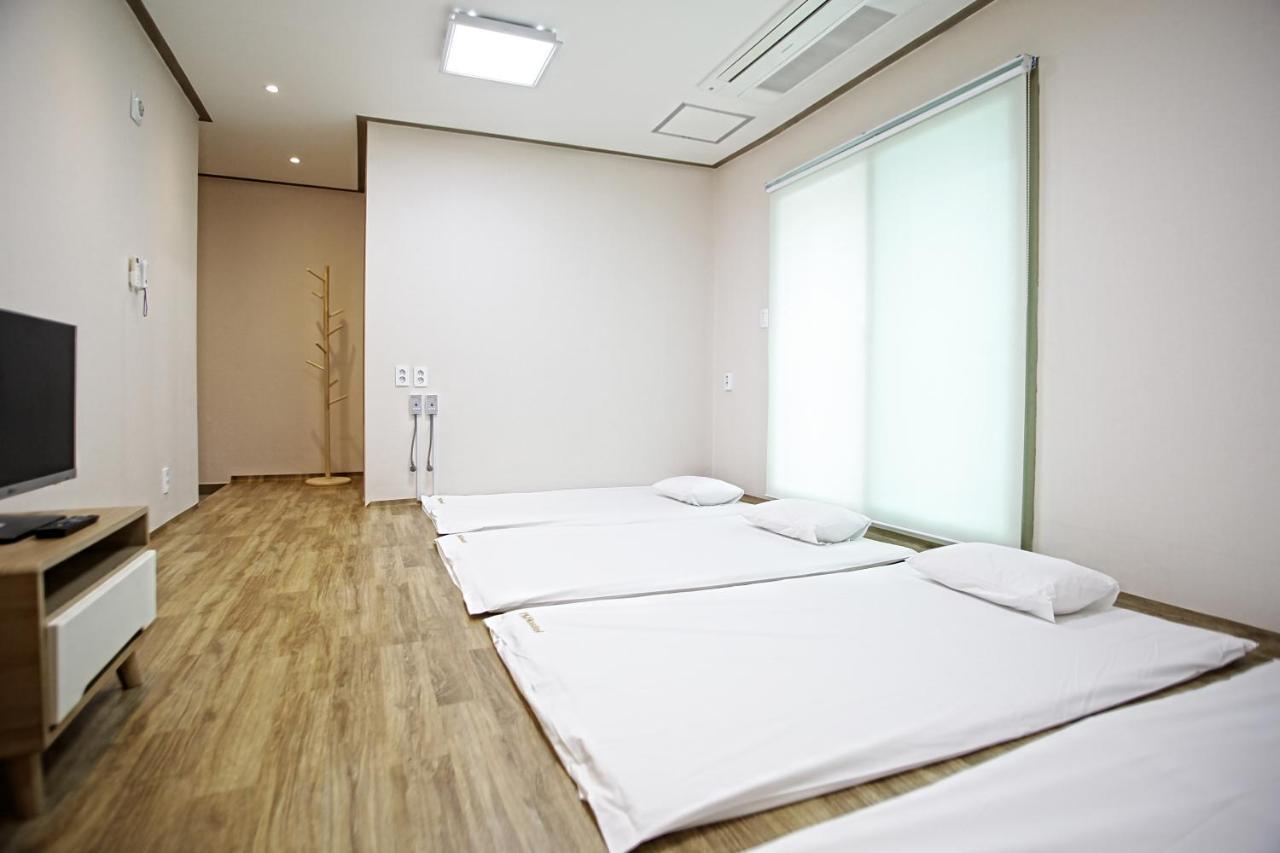 ג'אונג'ו One Percent Hostel מראה חיצוני תמונה